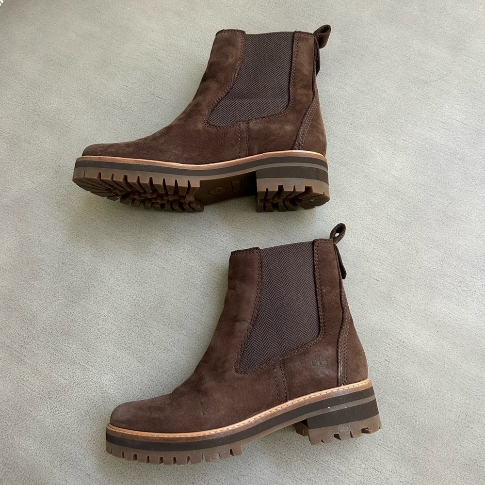 Timberland Chelsea Boot size 9 women